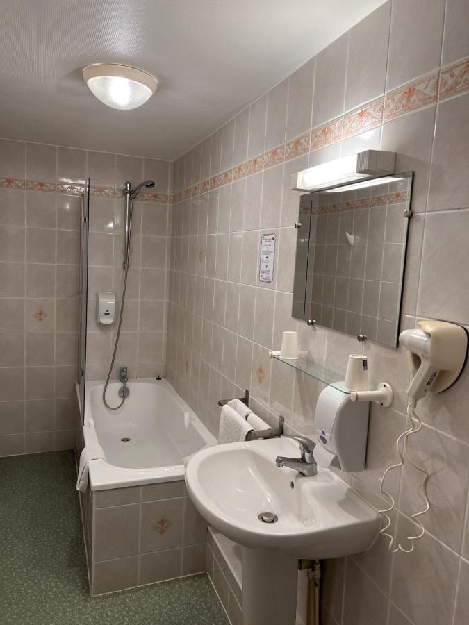 Hostellerie Au Rendez-Vous Des Amis Chaumont  Eksteriør bilde
